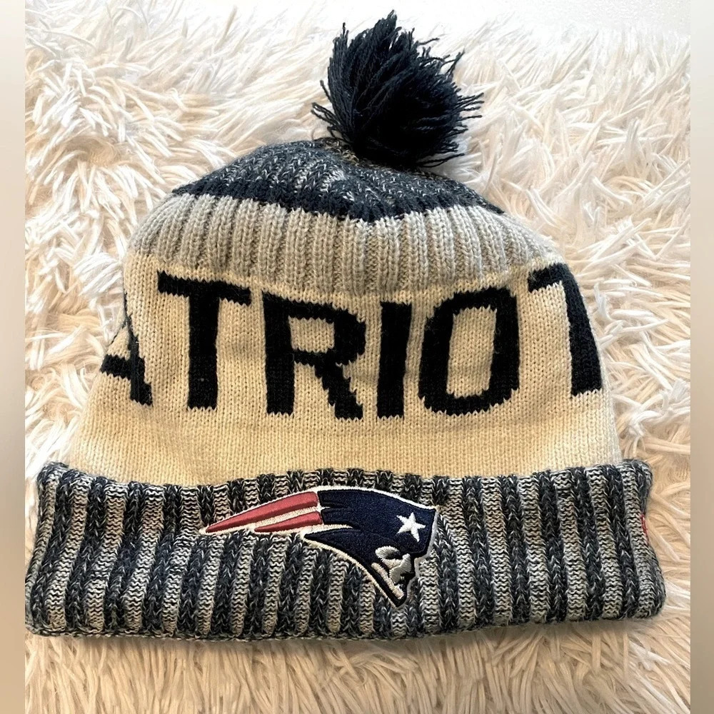 New Era OS fits most, New England Patriots NFL stitched hat. Blue, gray & white.